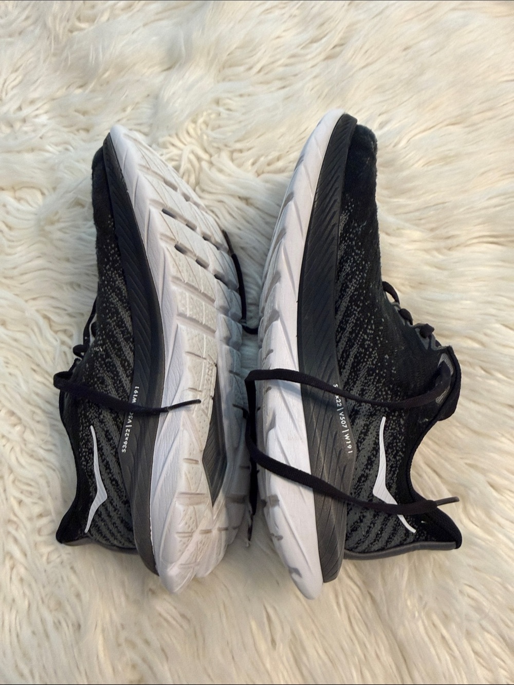 Hoka Black and White Athletic Running Shoes size 8B good condition - Picture 7 of 12